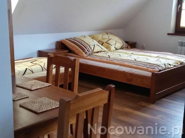 Pokoje Z Aneksami Kuchennymi U Wiktorii Сромовце-Ніжне Екстер'єр фото